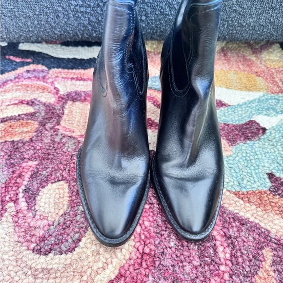 Black leather western block heeled knee high boots. Size 38 - Picture 2 of 6